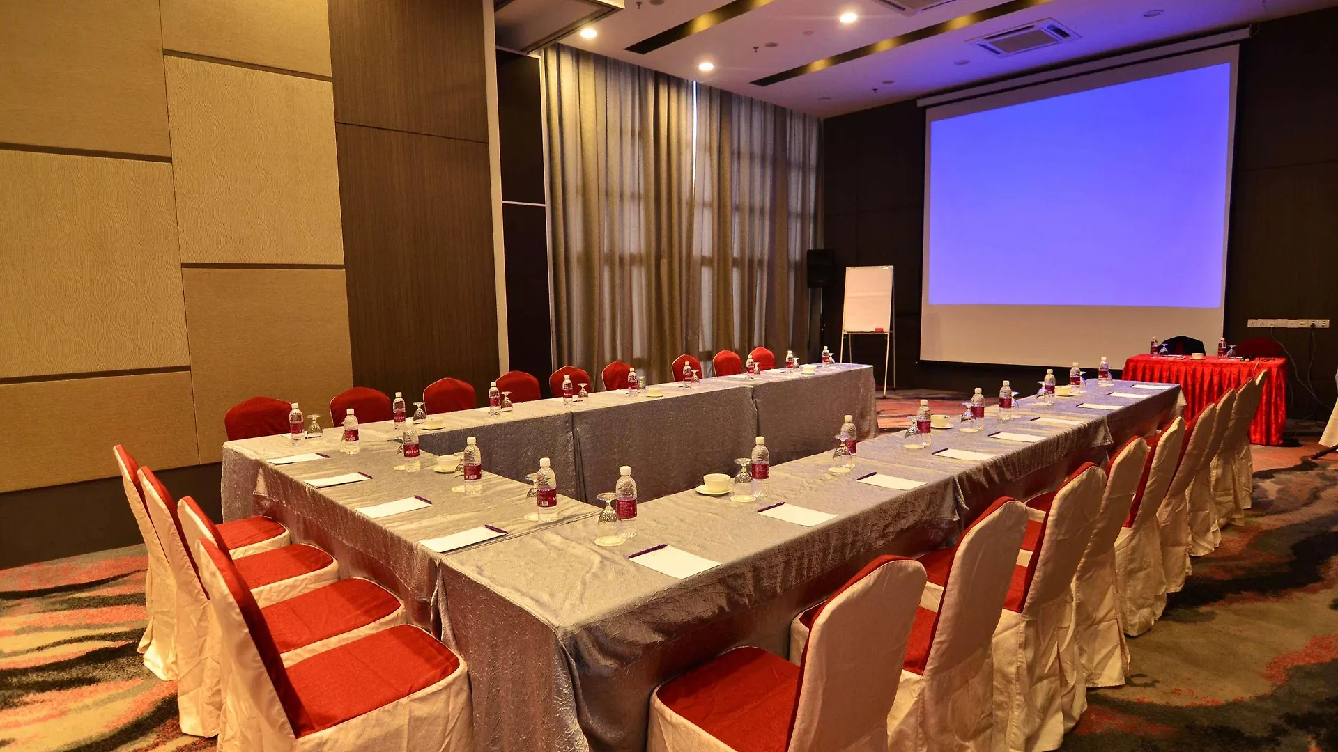 Hotel Mercure Selangor Selayang Batu Caves